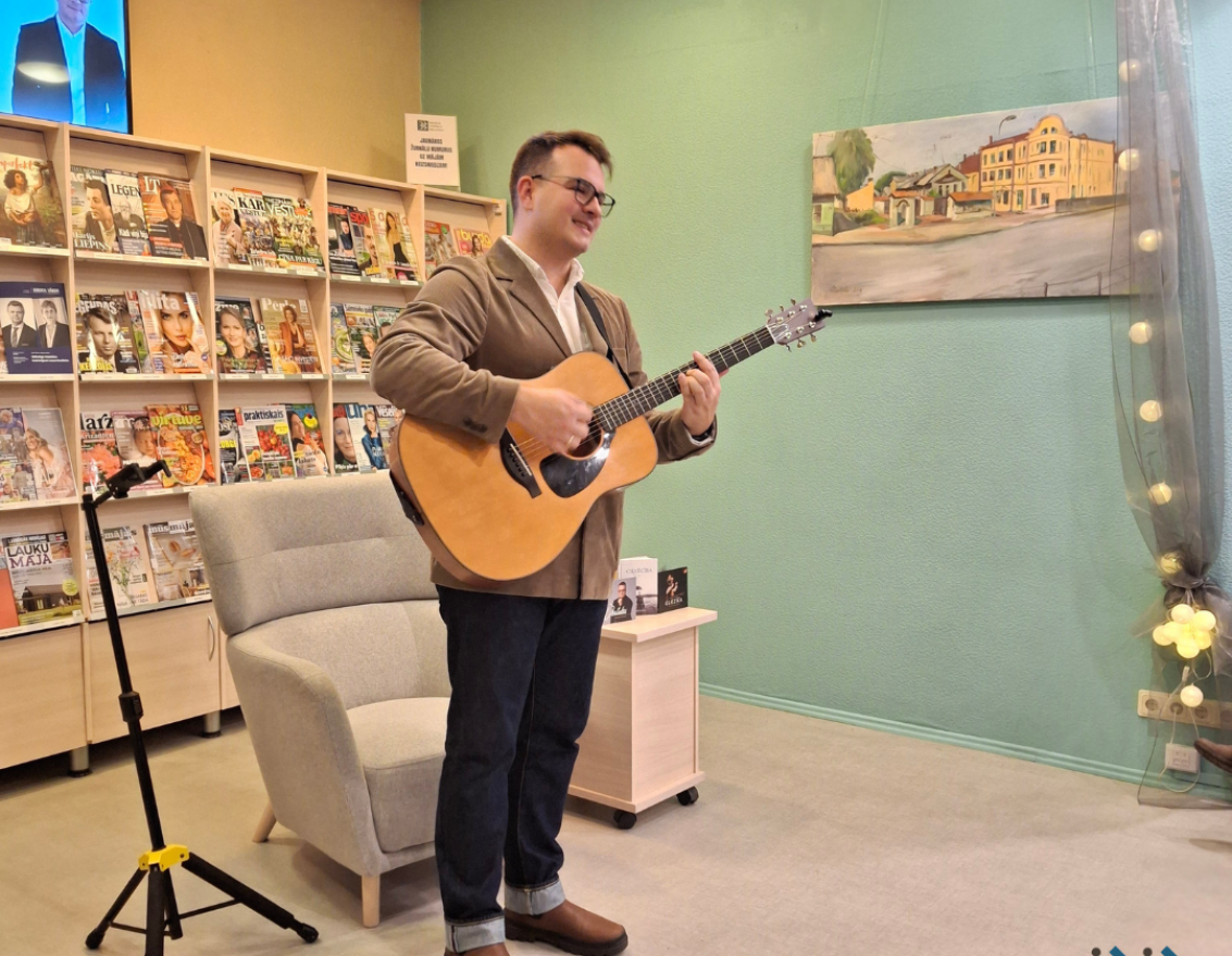 Cilvēcība. Dziesmas un dzeja. Tikšanās ar Mārtiņu Kanteru