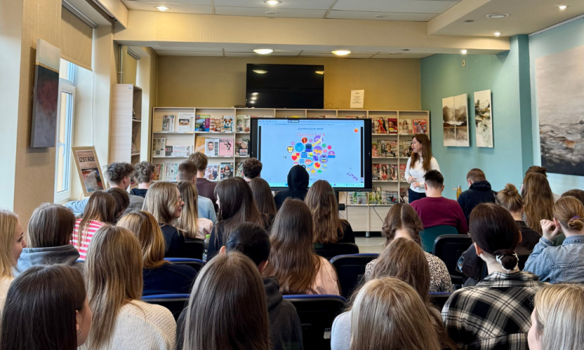  Internetā droši: Kritiskā domāšana un digitālās prasmes. "Digitālā nedēļa 2025" 